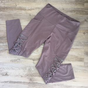 Soft Mauve Leggings w/ Mesh & Pockets